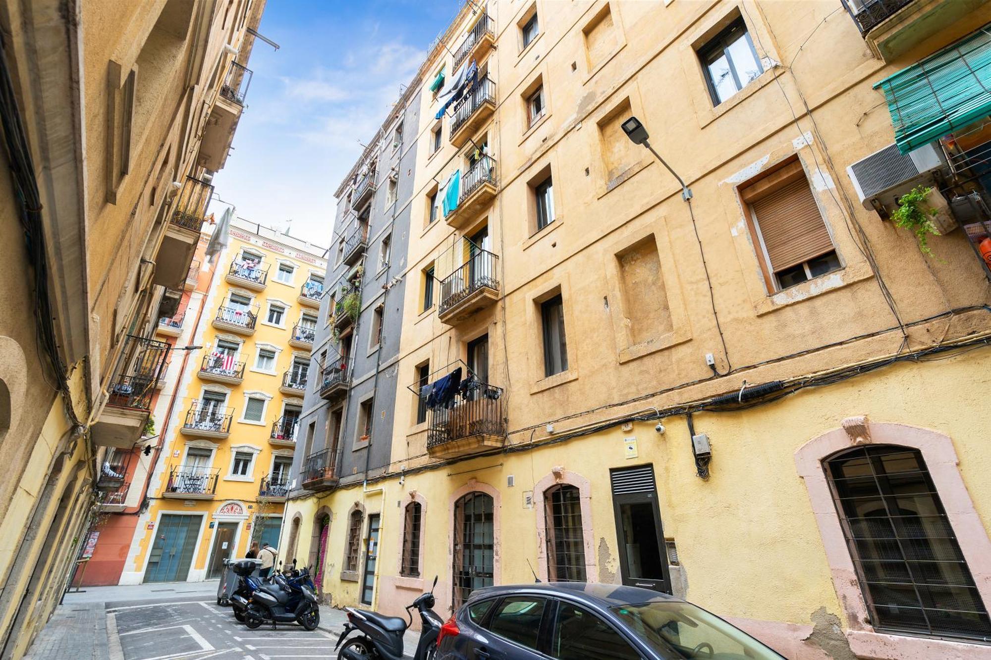 Almirall 22 Apartment *